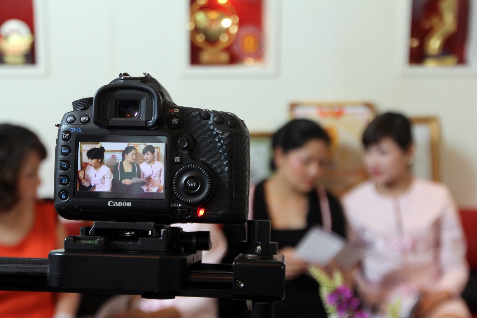 Dịch vụ quay phim hội thảo, hội nghị giá rẻ tại Hà Nội